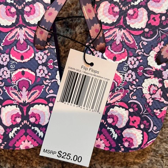 Vera Bradley Flip Flops - Picture 5 of 5
